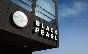 Black Pearl Apartment Hotel